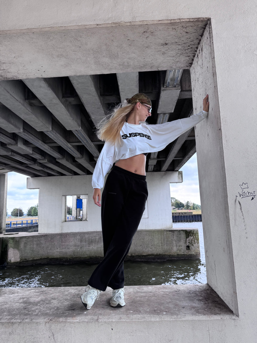 Suspense cropped longsleeve White